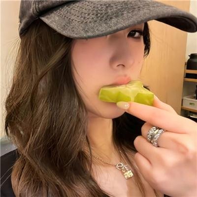 关于她的二三事